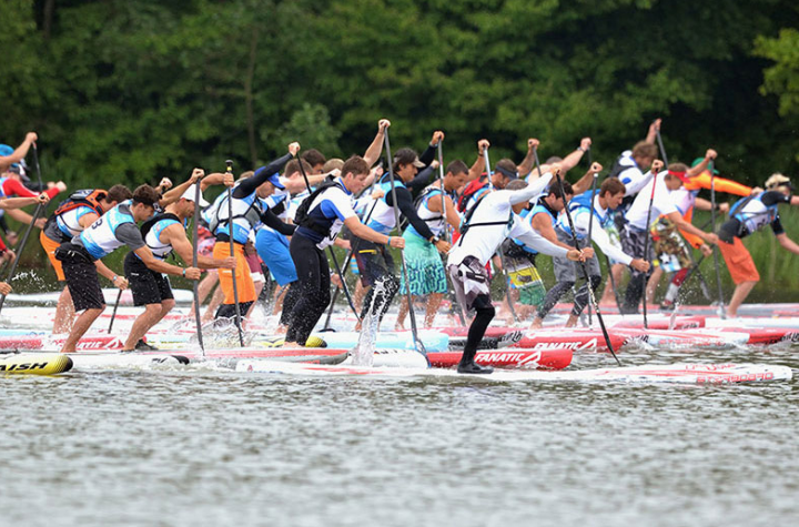 Paddleboarding race
